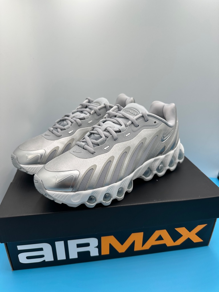 New! Nike Air Max Dn8 - Youth Size 6y Brand New In Box!